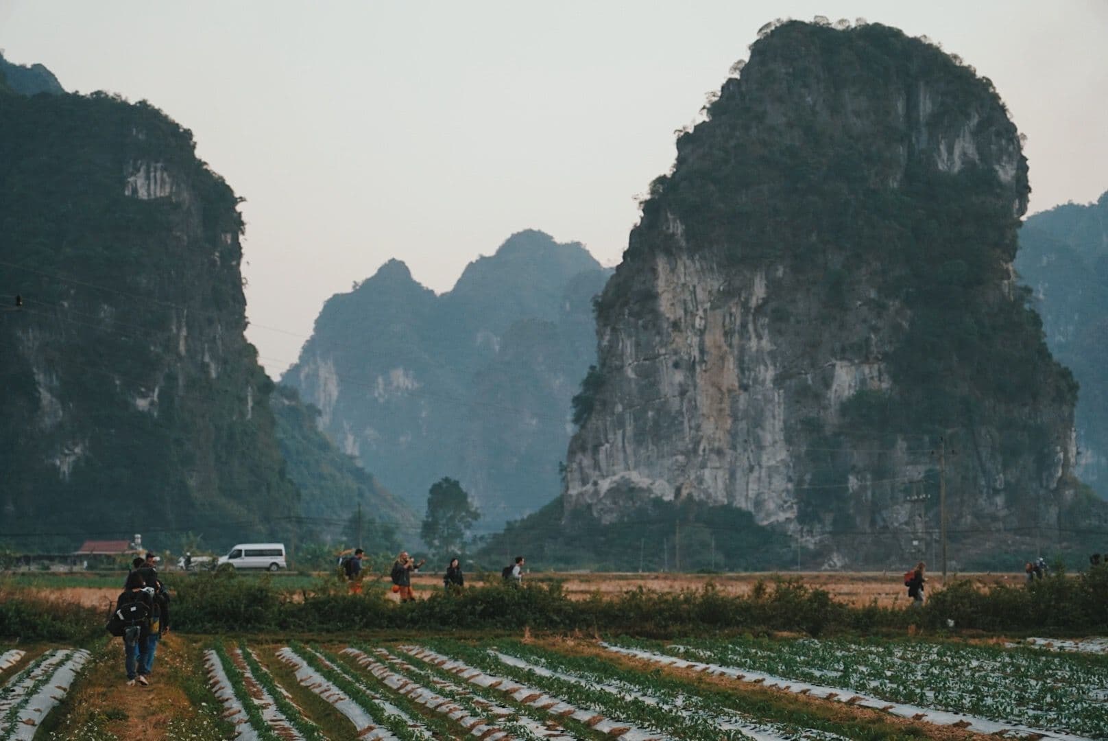 Black Island, a paradise for outdoor climbing and trekking, thiên đường leo núi ngoài trời và trekking tại Việt Nam.