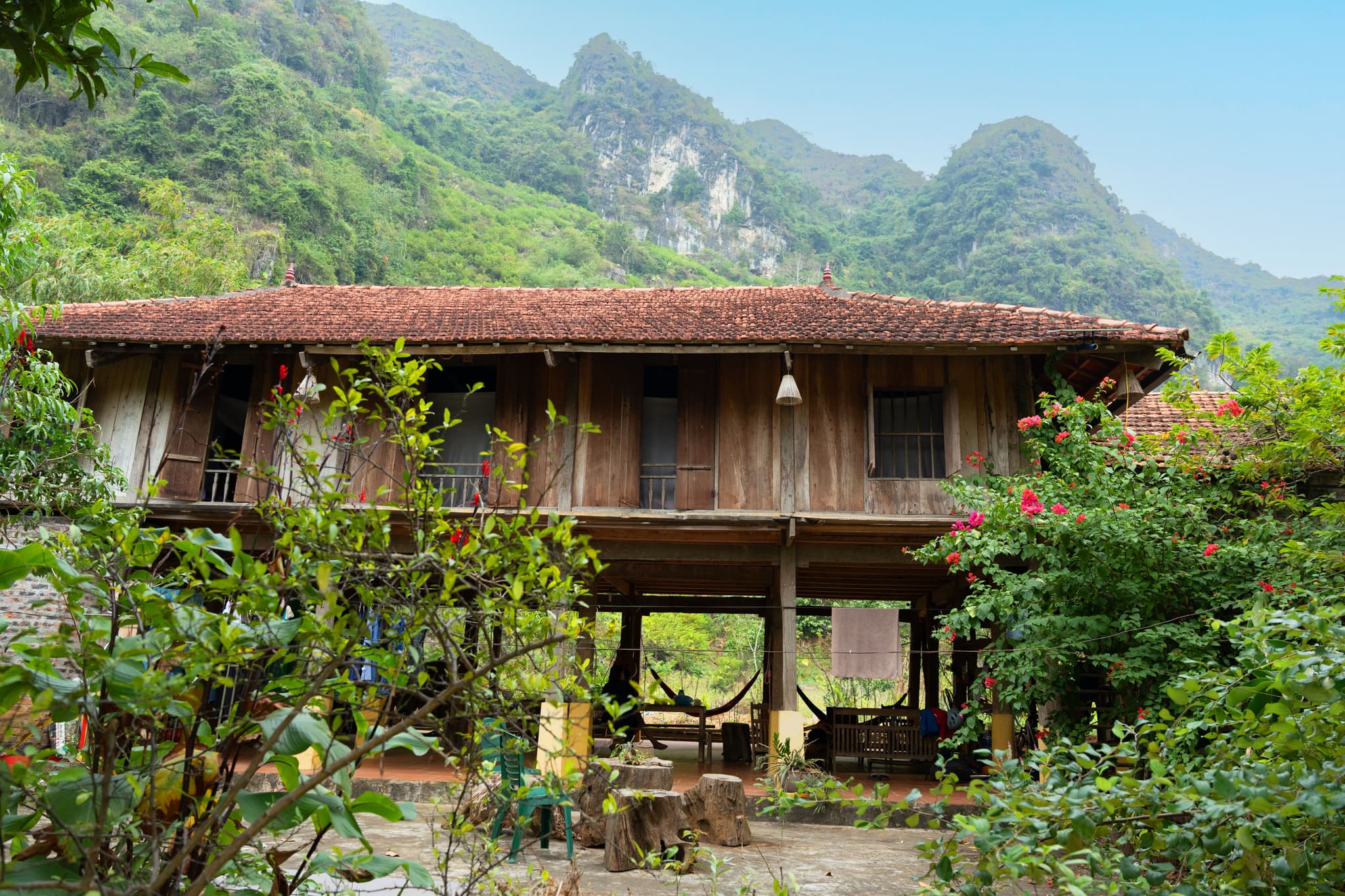 A traditional climbing homestay in Huu Lung