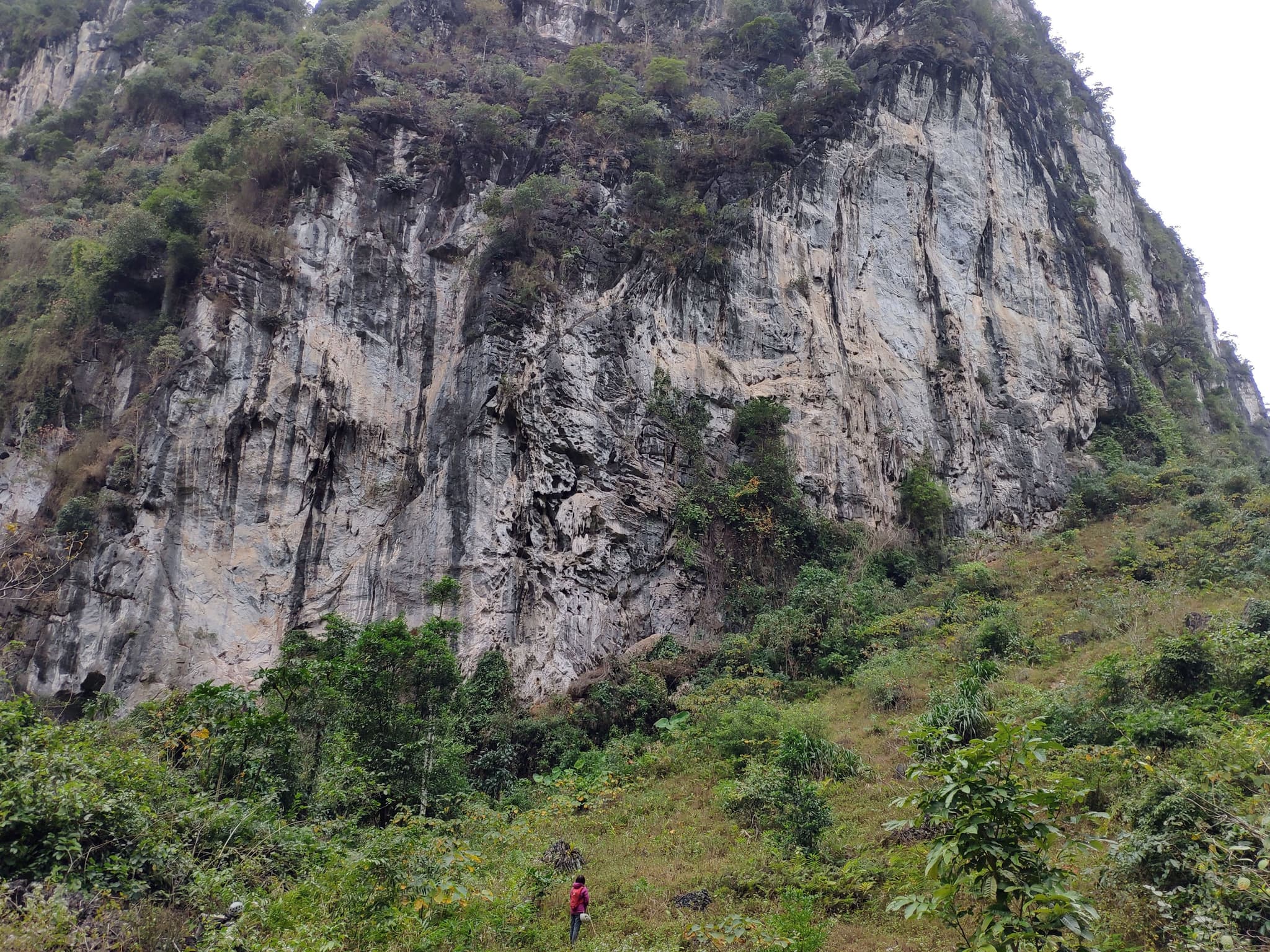 Thanh Giong, a hidden crag in Huu Lung, vẻ đẹp ẩn giấu của vách đá, lý tưởng cho leo núi thể thao và trekking