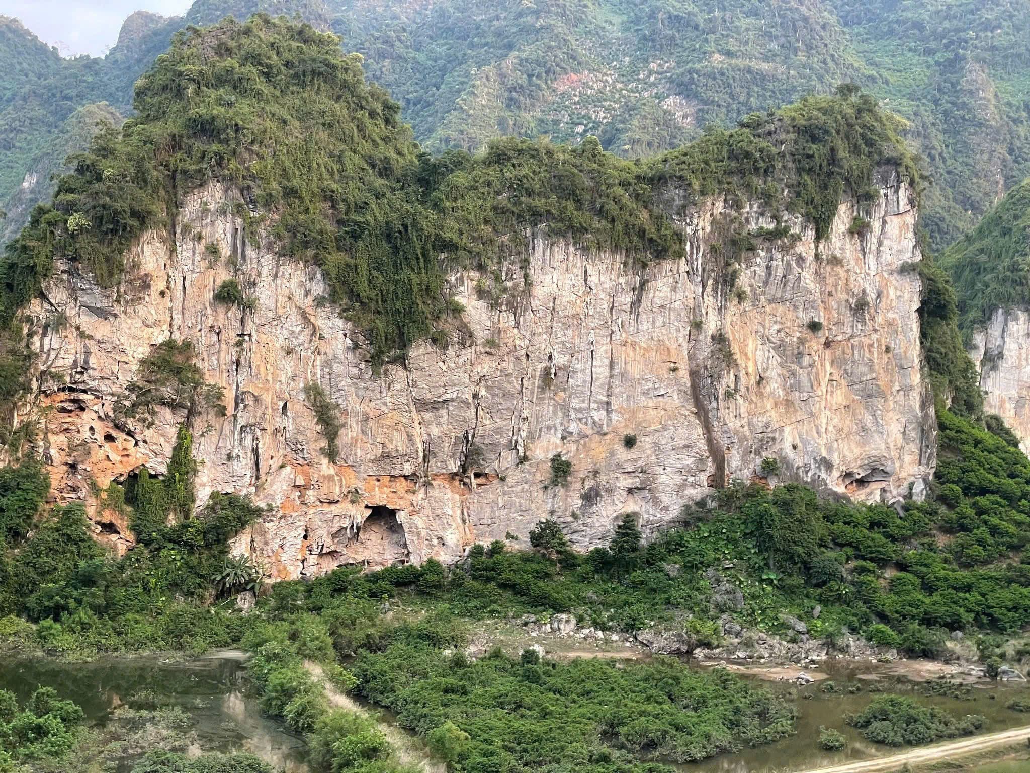 Dragon Wall, a peaceful crag in Huu Lung, vách đá yên bình dành cho leo núi thể thao và trekking tại Việt Nam